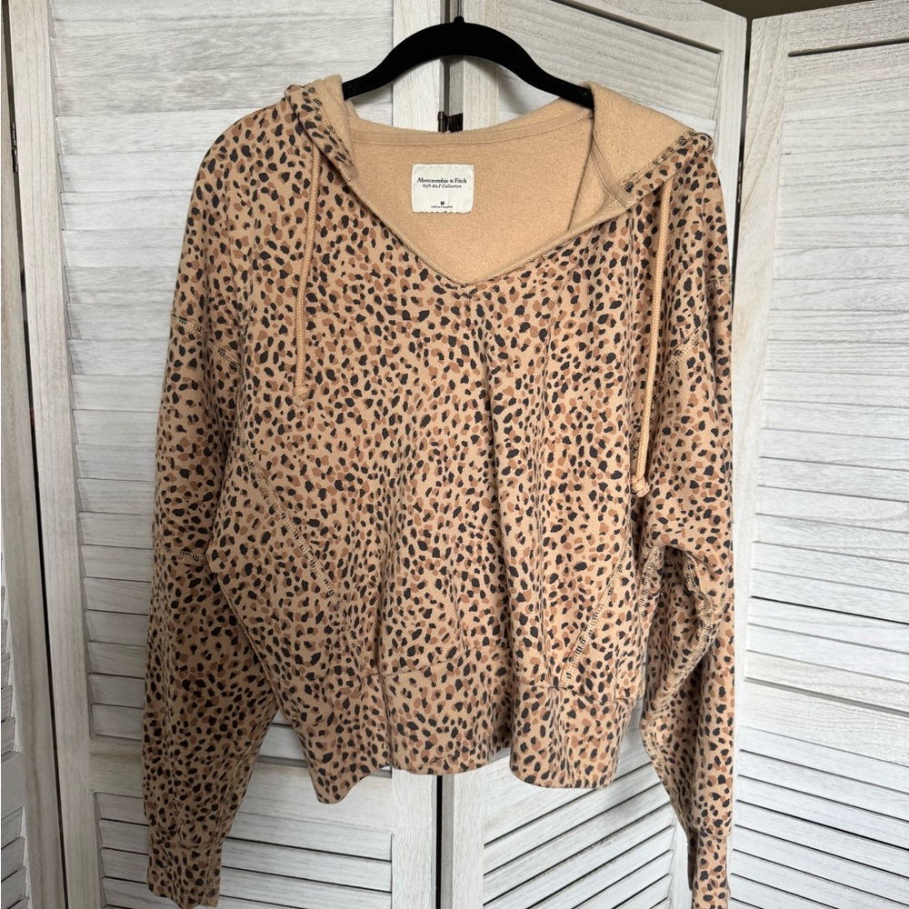 Abercrombie & Fitch Leopard Print Sweatshirt
